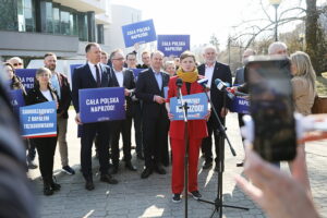 25.03.2025. Kielce. Akcja #SamorządyNaprzód / Fot. Wiktor Taszłow - Radio Kielce