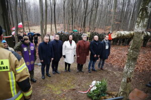 01.03.2025. Zgórsko. Społeczne uroczystości pamięci o Żołnierzach Niezłomnych / Fot. Wiktor Taszłow - Radio Kielce