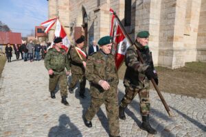 09.03.2025. Bliżyn. Poświęcenie grobu Ryszarda Chrzanowskiego ps. „Kos” / źródło: Instytut Pamięci Narodowej Delegatura w Kielcach - Facebook