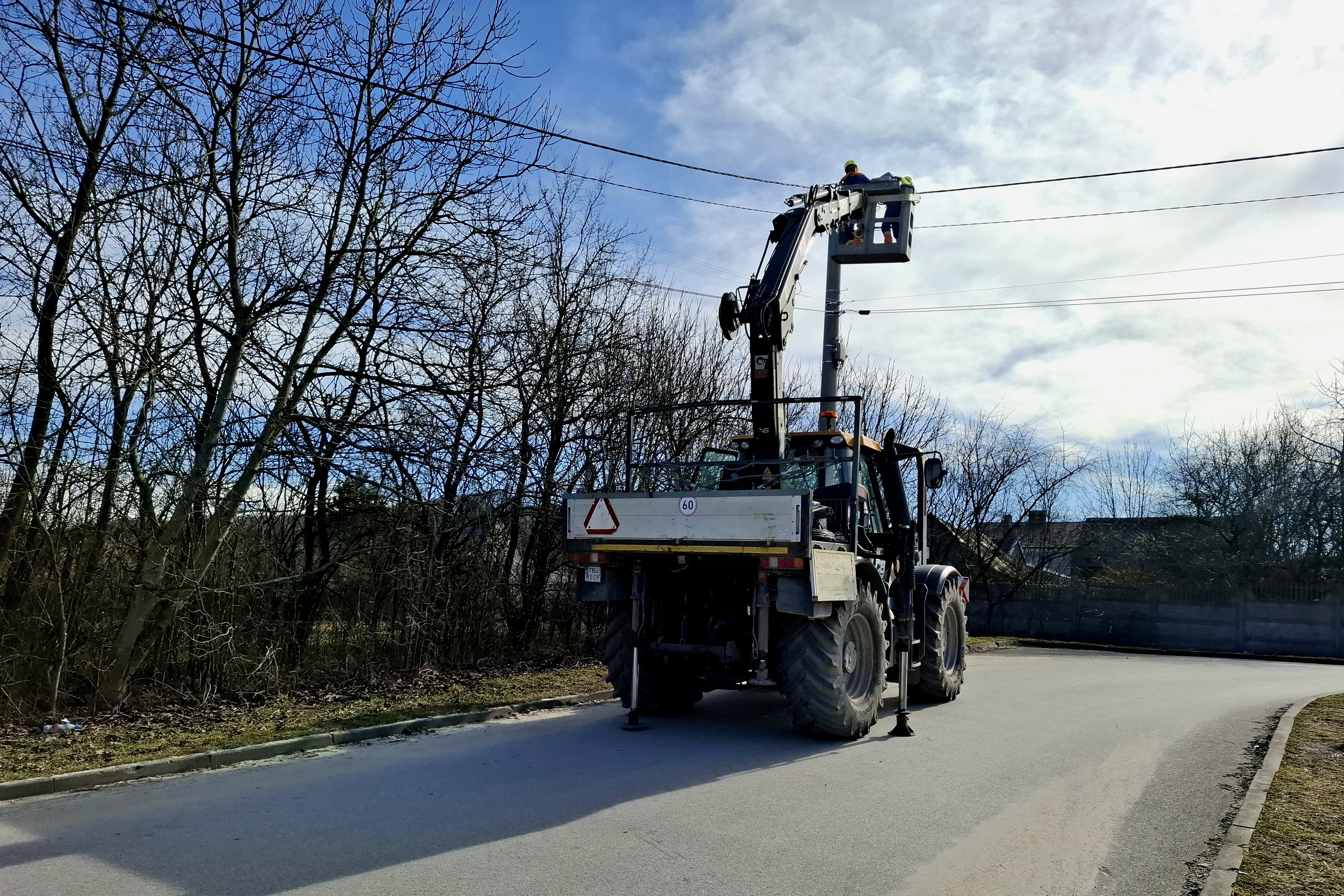 Gmina Chęciny stawia na nowoczesne oświetlenie
