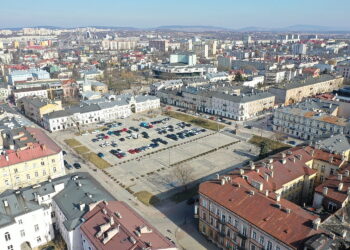 Kielce. Plac Wolności / Fot. Jarosław Kubalski - Radio Kielce