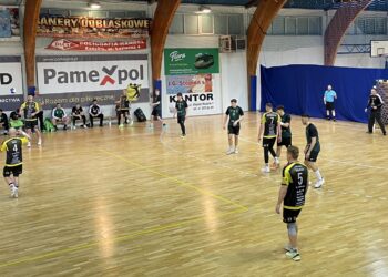 08.03.2025. Końskie. I liga piłki ręcznej: KSSPR Końskie - Grunwald Ruda Śląska / Fot. Kamil Król - Radio Kielce