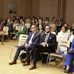 W województwie świętokrzyskim brakuje rodzin zastępczych - Radio Kielce 28.03.2025. Kielce. Konferencja „Rodzina zastępcza - szansa na lepszą przyszłość” / Fot. Jarosław Kubalski - Radio Kielce