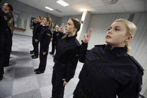 Kielce. Ślubowanie nowo przyjętych policjantów - Radio Kielce