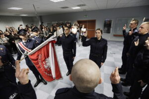 Kielce. Ślubowanie nowo przyjętych policjantów - Radio Kielce