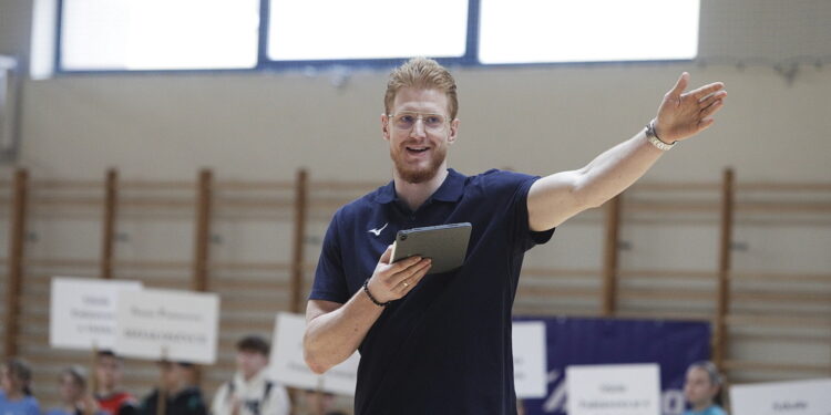 Tomasz Gębala przeciwko byłej drużynie. Industria jedzie na mecz do Gdańska - Radio Kielce Tomasz Gębala przeciwko byłej drużynie. Industria jedzie na mecz do Gdańska