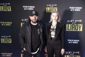 11.03.2025. Kielce. Kino Moskwa. Prapremiera filmu dokumentalnego „Don't f**k with Liroy”, opowiadającego m.in. o drodze Piotra Liroya-Marca do muzycznego sukcesu / Fot. Jarosław Kubalski – Radio Kielce