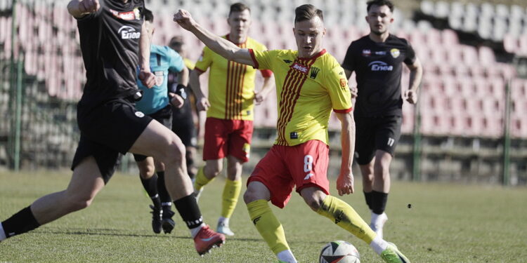 22.03.2025 Kielce. Mecz III ligi Korona II Kielce – Czarni Połaniec / Fot. Jarosław Kubalski - Radio Kielce