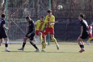 Kielce. Mecz III ligi Korona II Kielce – Czarni Połaniec - Radio Kielce