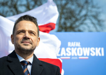 23.03.2025. Złotów. Kandydat KO, prezydent Warszawy Rafał Trzaskowski podczas wiecu w Złotowie / Fot. PAP - Tytus Żmijewski