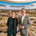 31.03.2025. Kielce. Przedstawienie nowego wiceprezydenta Kielc. Na zdjęciu (od lewej): Agata Wojda - prezydentka Kielc i Tomasz Porębski - nowy wiceprezydent Kielc / Fot. Aleksandra Kwaśniewska - Radio Kielce