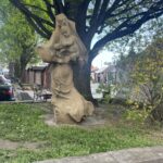 Sandomierz. Rzeźba G. Hadyny na małym rynku w Sandomierzu / Fot. Grażyna Szlęzak - Radio Kielce