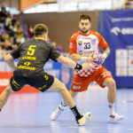 Chrobry wysoko pokonany. Industria wiceliderem tabeli po sezonie zasadniczym - Radio Kielce 05.04.2025.Głogów. Mecz 26. Kolejki Ekstraklasy piłkarzy ręcznych - KGHM Chrobry Głogów – Industria Kielce / Fot. PAP/Przemysław Karolczuk