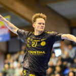 Chrobry wysoko pokonany. Industria wiceliderem tabeli po sezonie zasadniczym - Radio Kielce 05.04.2025.Głogów. Mecz 26. Kolejki Ekstraklasy piłkarzy ręcznych - KGHM Chrobry Głogów – Industria Kielce / Fot. PAP/Przemysław Karolczuk