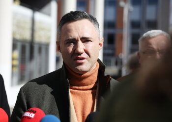 Wojna KO-PiS rozbija układ w radzie miasta. Klub Perspektywy zrywa współpracę z Agatą Wojdą