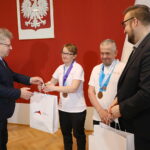 03.04.2025. Kielce. Spotkanie medalistów XII Światowych Zimowych Igrzysk Olimpiad Specjalnych w Turynie z wojewodą świętokrzyskim / Fot. Wiktor Taszłow - Radio Kielce