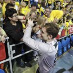 13.04.2025. Kalisz. Finał Pucharu Polski Industria Kielce - ORLEN Wisła Płock. Ceremonia wręczania medali i pucharu oraz radość zawodników Industrii Kielce / Jarosław Kubalski - Radio Kielce