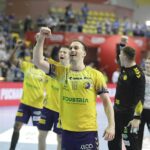 13.04.2025. Kalisz. Finał Pucharu Polski Industria Kielce - ORLEN Wisła Płock. Ceremonia wręczania medali i pucharu oraz radość zawodników Industrii Kielce / Jarosław Kubalski - Radio Kielce