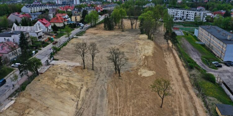 Działki po byłym szpitaliku dziecięcym bez nowego właściciela - Radio Kielce Działki po byłym szpitaliku dziecięcym bez nowego właściciela