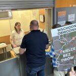 „Nie” dla ekspresówki, „tak” dla obwodnicy. W innym wypadku kolejne protesty - Radio Kielce 29.04.2025. Kielce. Złożenie petycji w sprawie budowy S74 / Fot. Marcin Marszałek - Radio Kielce