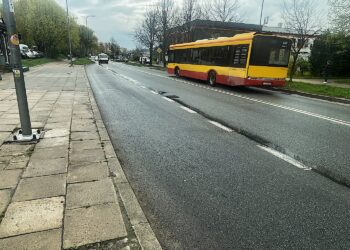 Droga dla rowerów czy szeroka jezdnia?