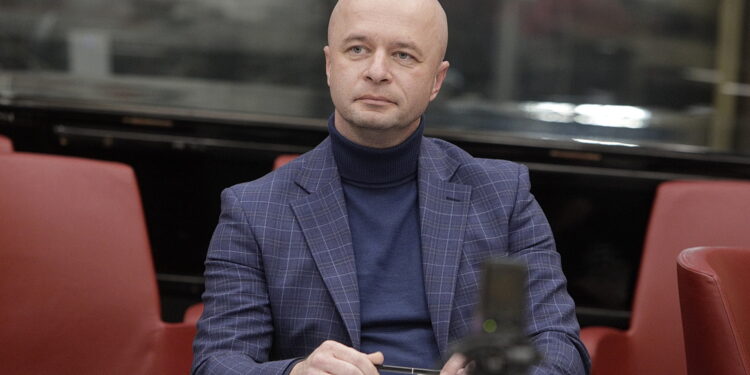 08.04.2025. Posiedzenie Rady Programowej Radia Kielce. Na zdjęciu: Paweł Piotr Ramiączek. / Fot. Jarosław Kubalski - Radio Kielce