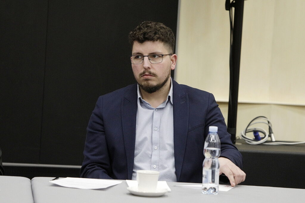 08.04.2025. Posiedzenie Rady Programowej Radia Kielce. Na zdjęciu: Marcin Stępniewski. / Fot. Jarosław Kubalski - Radio Kielce