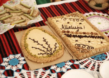 Wielkanocny mazurek daktylowy