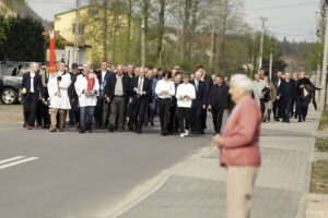 Suków. Procesja Emaus - Radio Kielce