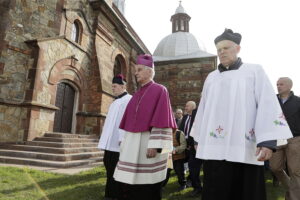 Suków. Procesja Emaus - Radio Kielce