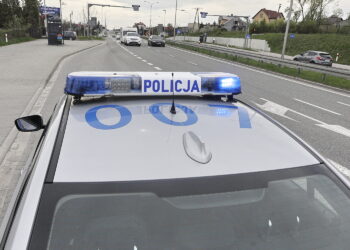 Dwie rozbieżne wersje wypadku. Sprawę bada policja - Radio Kielce Dwie rozbieżne wersje wypadku. Sprawę bada policja