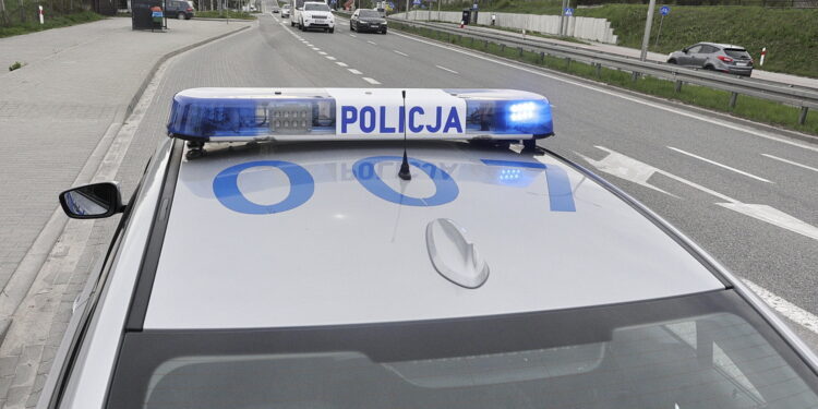 Dwie rozbieżne wersje wypadku. Sprawę bada policja - Radio Kielce Dwie rozbieżne wersje wypadku. Sprawę bada policja