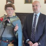 16.04.2025. Sandomierz. Konferencja prasowa. Na zdjęciu (od lewej): Karol Bury, Grzegorz Socha / Fot. Grażyna Szlęzak - Radio Kielce