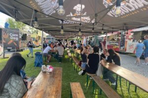 03.05.2025. Sandomierz. Festiwal food trucków / Fot. Grażyna Szlęzak - Radio Kielce