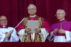 08.05. 2025. Na zdjęciu (w środku): papież Leon XIV / Fot. Vatican Media
