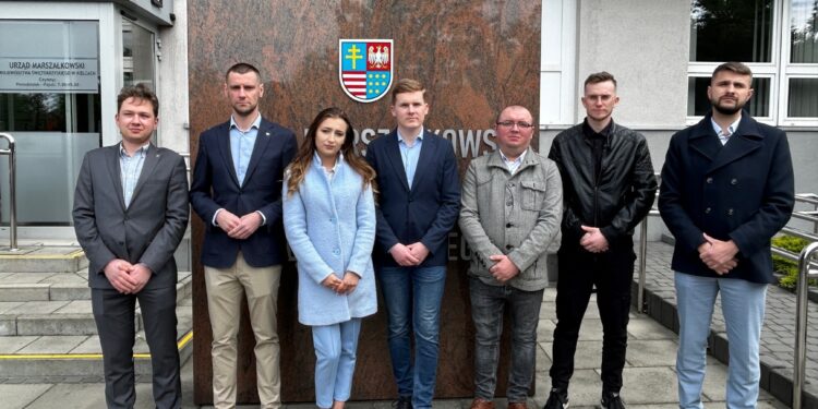 06.05.2025. Kielce. Konferencja prasowa Konfederacji / Fot. Daniel Czwartosz - Radio Kielce