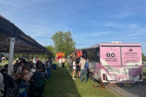 03.05.2025. Sandomierz. Festiwal food trucków / Fot. Grażyna Szlęzak - Radio Kielce