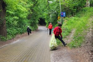 10.05.2025. Sandomierz. Akcja pn. „Wspólnie sprzątaMY Sandomierz” / Fot. Aurela Kaczor