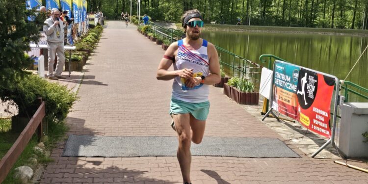Biegacze terenowi opanowali ośrodek Gutwin w Ostrowcu