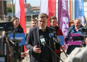 Zandberg: 18 maja możemy wysłać Kaczyńskiego i Tuska na polityczną emeryturę