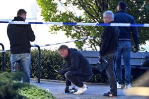 07.05.2025. Warszawa. Działania służb na terenie Kampusu Głównego UW w Warszawie / Fot. PAP/Radek Pietruszka