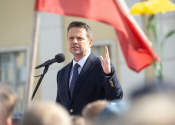 Trzaskowski: dzisiaj presja wywierana jest na agresorze, nie na ofierze agresji