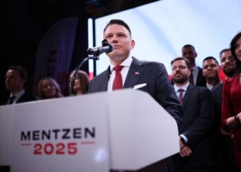 18.05.2025. Warszawa. Wieczór wyborczy Sławomira Mentzena / Fot. PAP/Leszek Szymański