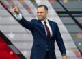 Nawrocki pozwał Onet i poddał się testom na obecność narkotyków, Trzaskowski walczy o głosy przedsiębiorców