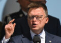 Hołownia o poparciu Nawrockiego przez Brauna: uciekałbym od takich pocałunków śmierci