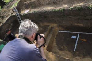 Prace archeologiczne przy Pałacu Wielopolskich w Częstocicach / źródło: Pałac Wielopolskich w Częstocicach - Facebook