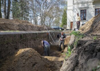 Trwają prace przy pałacu w Częstocicach