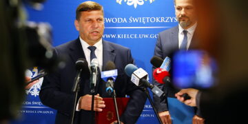 15.05.2025. Kielce. Konferencja prasowa Michała Skotnickiego, wicewojewody świętokrzyskiego dot. konkursu na dyrektora Teatru im. Stefana Żeromskiego w Kielcach / Fot. Wiktor Taszłow - Radio Kielce