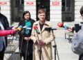 15.05.2025. Kielce. Prezentacja nowego wiceprezydenta przed kieleckim ratuszem / Fot. Wiktor Taszłow - Radio Kielce