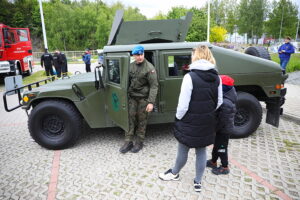 17.05.2025. Kielce. Skwer Edmunda Niziurskiego. Piknik historyczny z okazji 81. rocznicy bitwy o Monte Cassino / Fot. Wiktor Taszłow - Radio Kielce